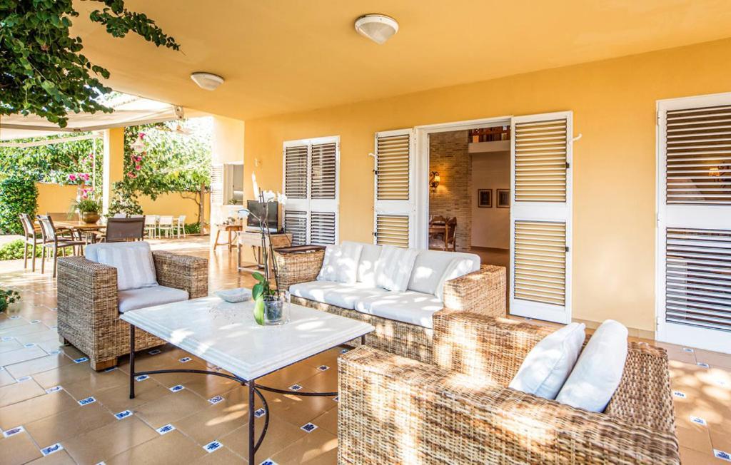 Agradable Villa Junto Al Mar Con Piscina Sagunto Exteriör bild